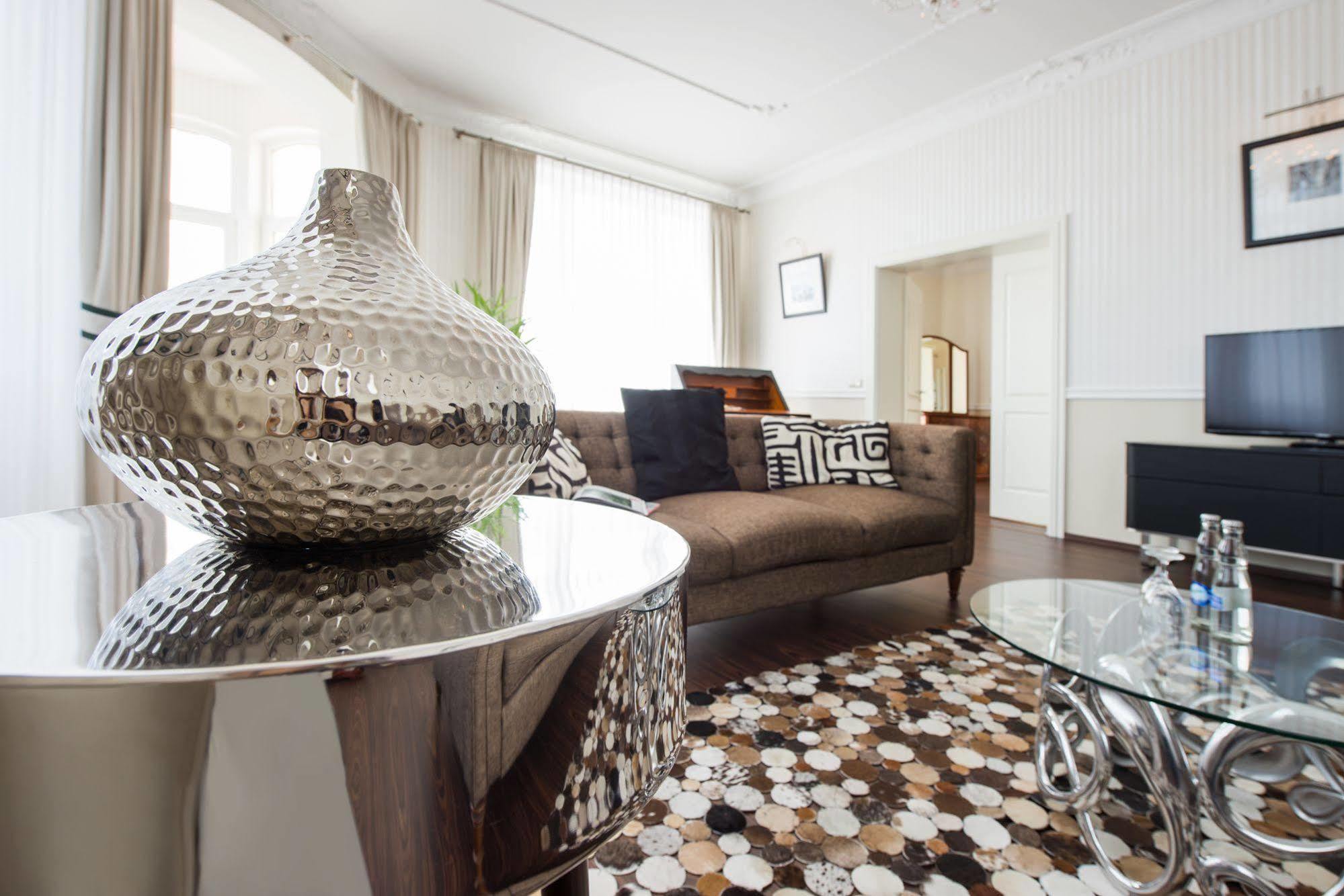 Hotel ชตราลซุนด์ ภายนอก รูปภาพ