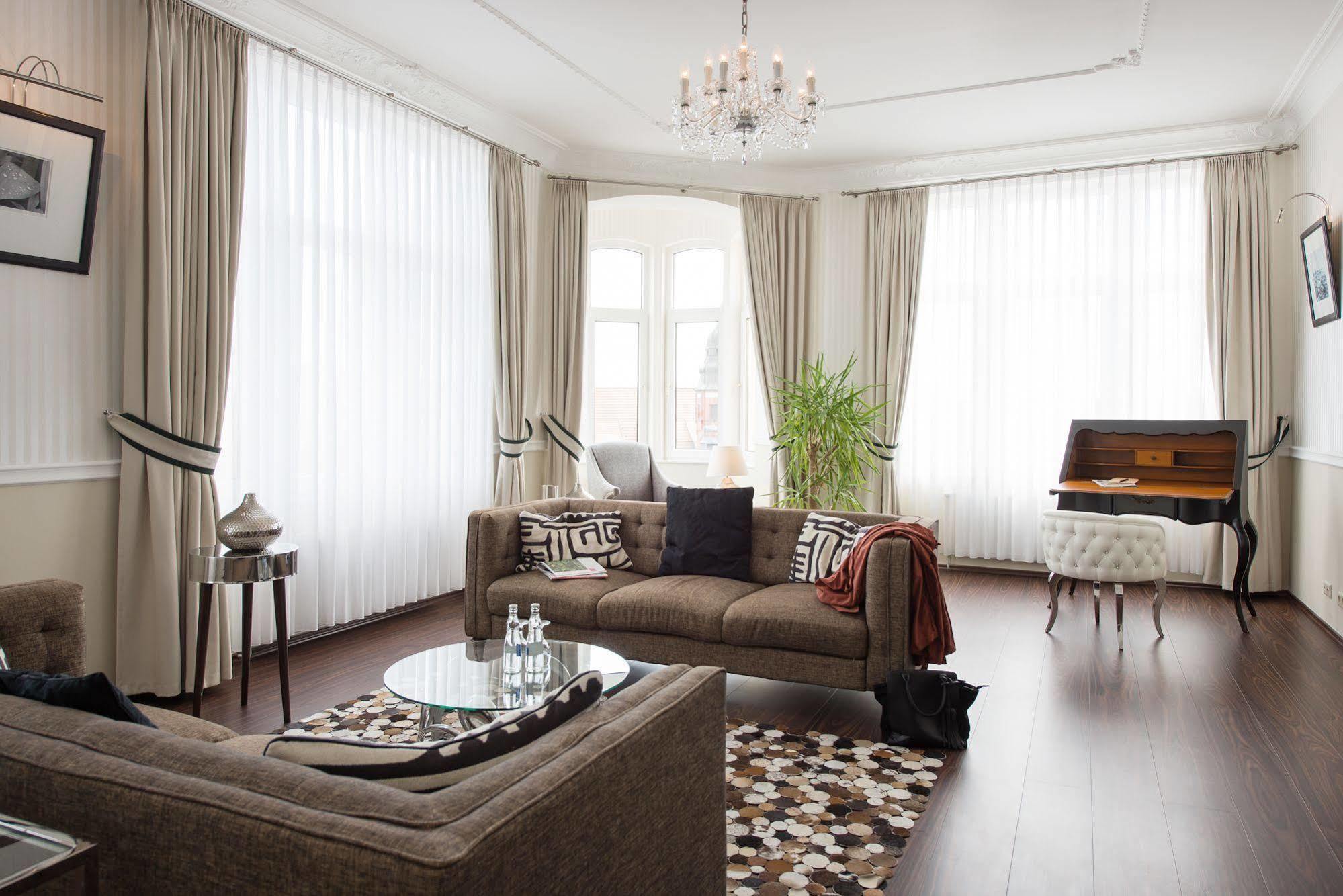 Hotel ชตราลซุนด์ ภายนอก รูปภาพ
