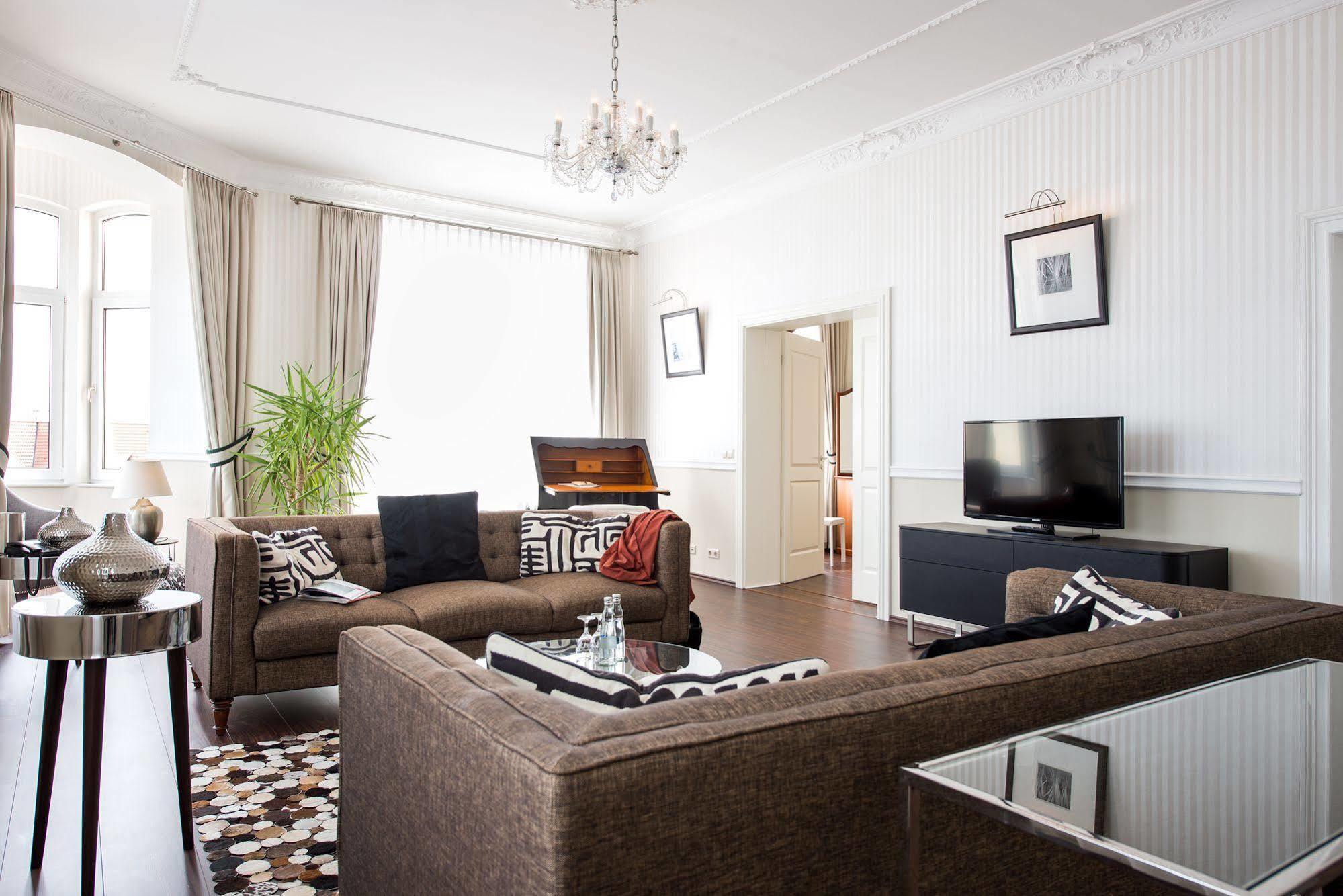 Hotel ชตราลซุนด์ ภายนอก รูปภาพ
