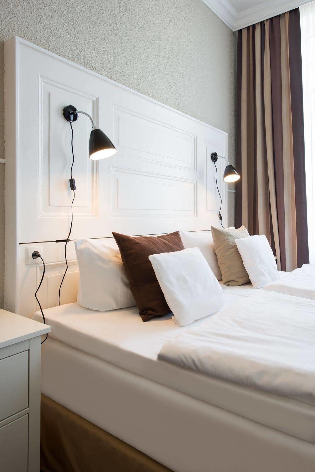 Hotel ชตราลซุนด์ ภายนอก รูปภาพ